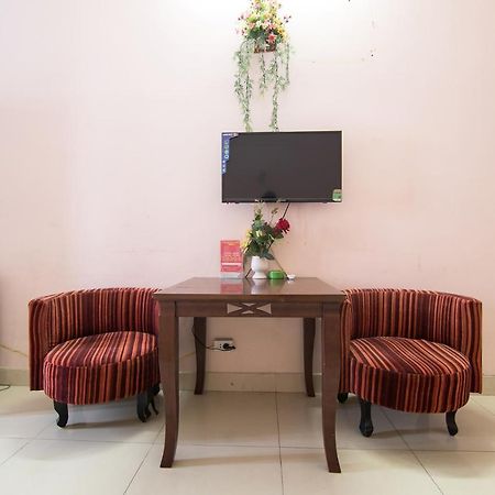 Reddoorz Plus Near Aeon Mall Tan Phu 2 Ho Şi Min Dış mekan fotoğraf