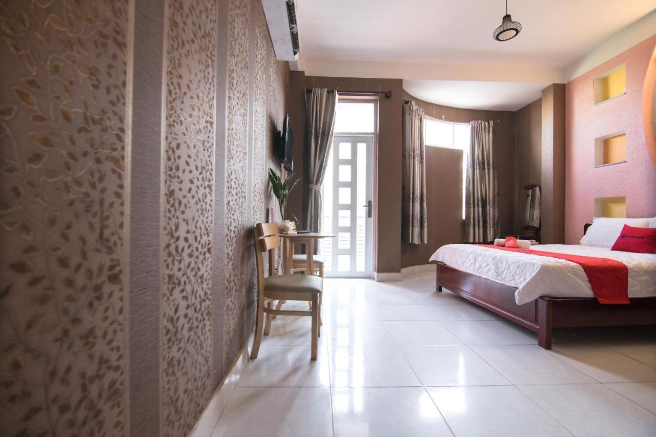 Reddoorz Plus Near Aeon Mall Tan Phu 2 Ho Şi Min Dış mekan fotoğraf
