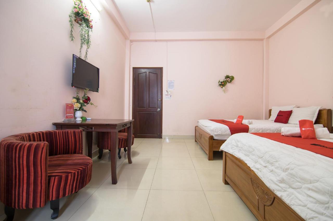 Reddoorz Plus Near Aeon Mall Tan Phu 2 Ho Şi Min Dış mekan fotoğraf