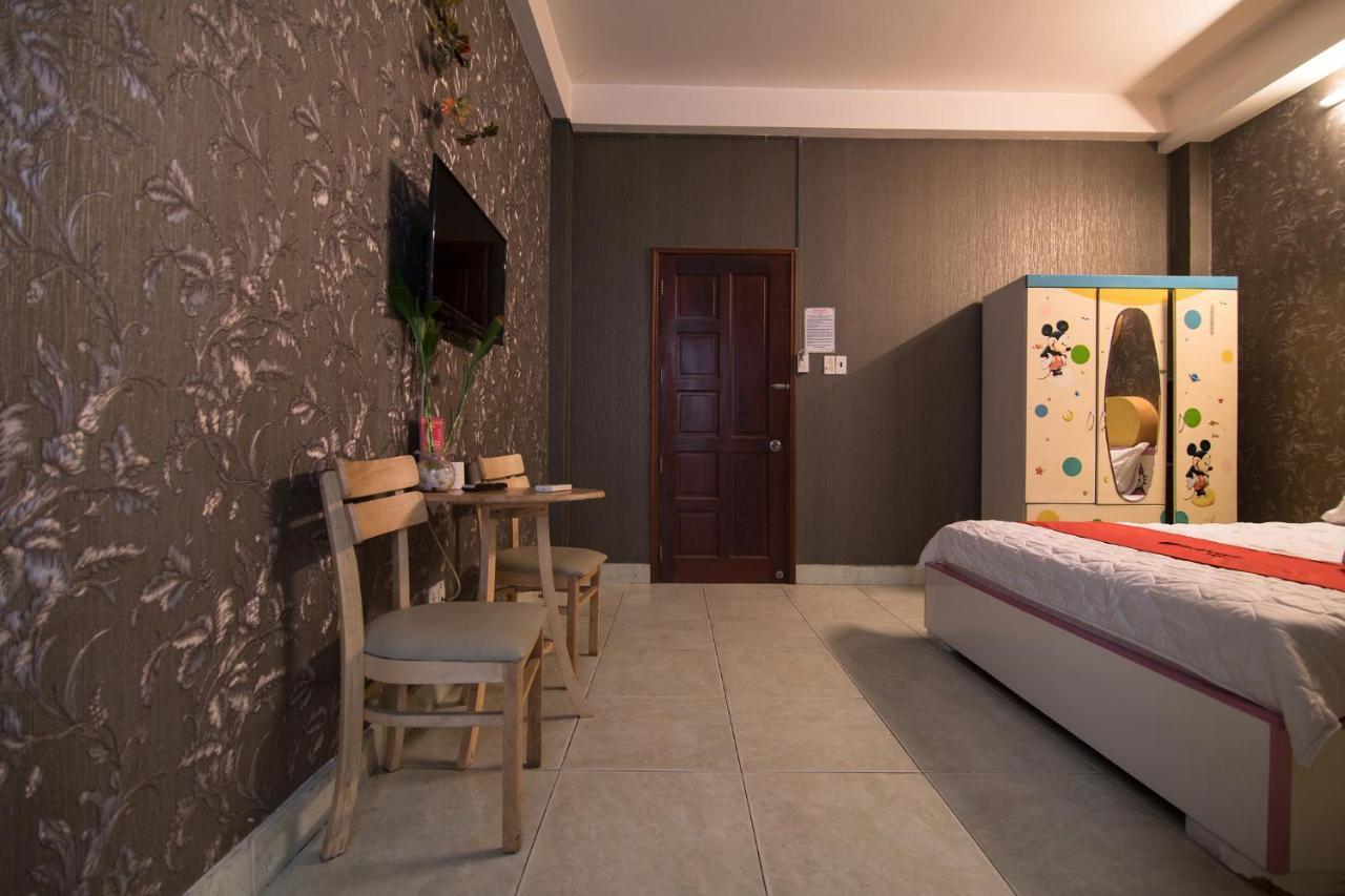 Reddoorz Plus Near Aeon Mall Tan Phu 2 Ho Şi Min Dış mekan fotoğraf
