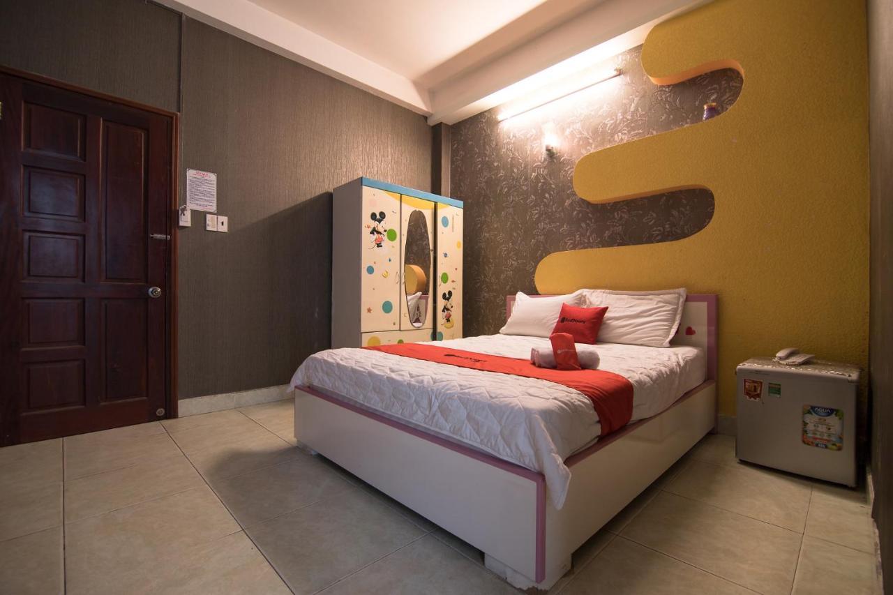 Reddoorz Plus Near Aeon Mall Tan Phu 2 Ho Şi Min Dış mekan fotoğraf